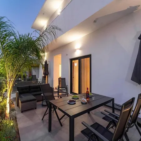 Apartment Optasia